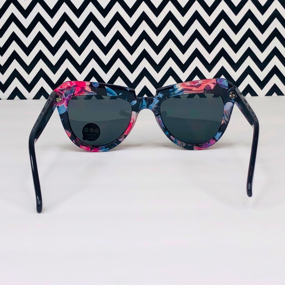 KOMONO Stella Floral Sunglasses ๐ถ (NEW) - Picture 10 of 13